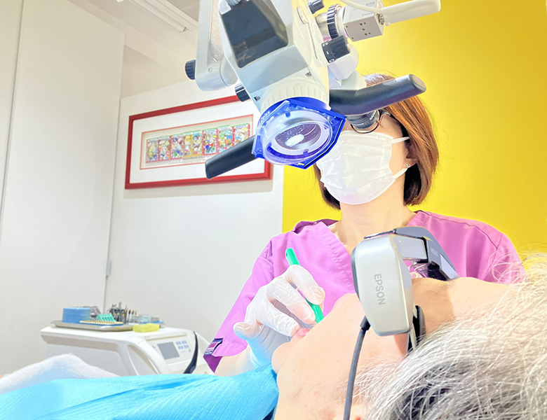 東京駅（京橋駅）徒歩2分の歯医者、精密根管治療、村岡歯科医院のマイクロスコープ精密治療