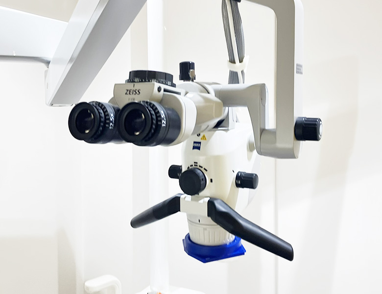 東京駅（京橋駅）徒歩2分の歯医者、精密根管治療、村岡歯科医院のマイクロスコープ精密治療