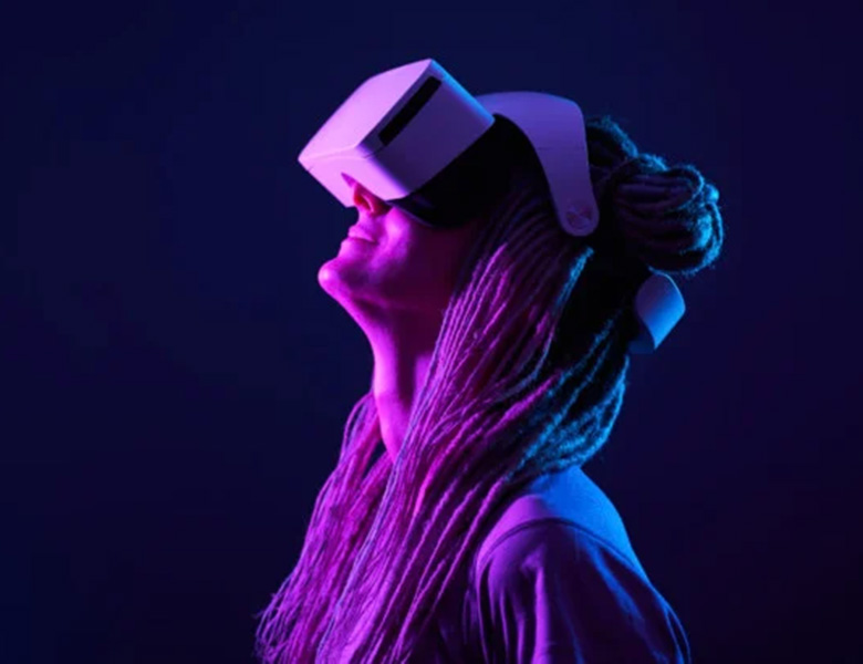 東京駅（京橋駅）徒歩2分の歯医者、精密根管治療、村岡歯科医院のVRで体感する新しい歯科医療